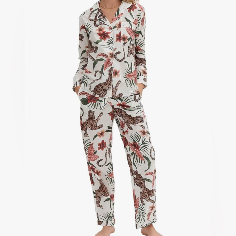 Desmond & Dempsey Long Pajama Set